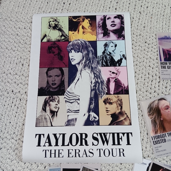 Taylor Swift Poster and 50 4x6 Photo Cards - Picture 2 of 6